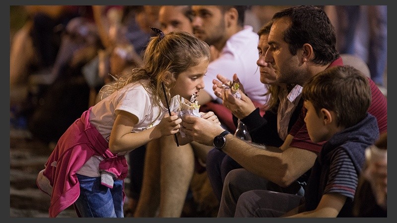Postales del primer día de Colectividades 2017. 