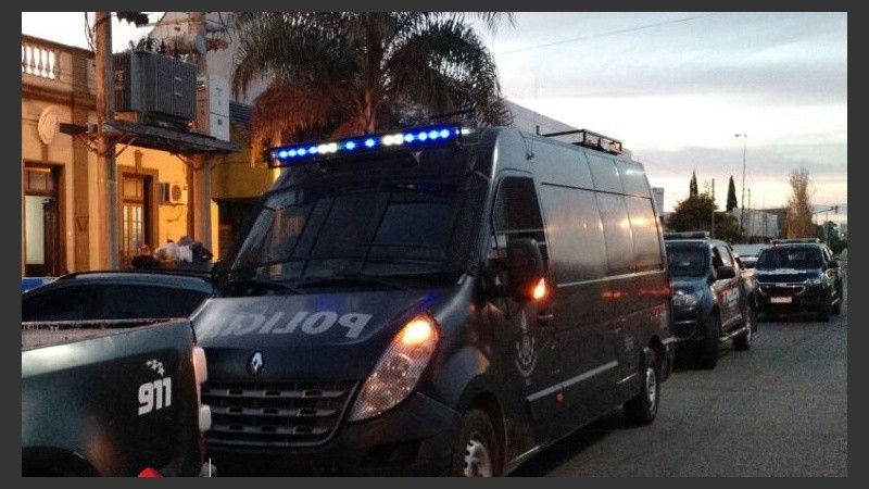 El operativo policial se realizó este lunes en Santa Fe.