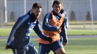 Lovera, junto a Lionel. Marche un cuadro para el living de su casa.