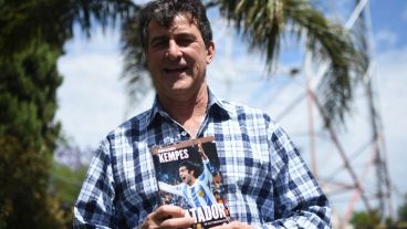 Kempes estará en Rosario presentando su autobiografía.