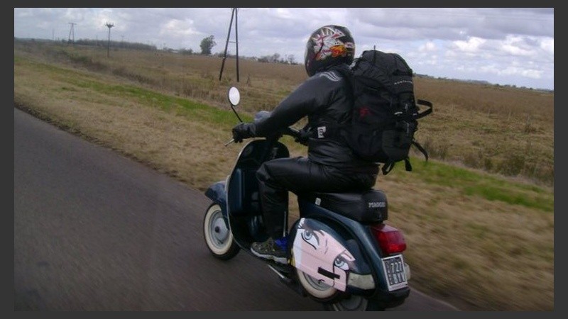 Ito en la ruta con su gran compañera de emociones