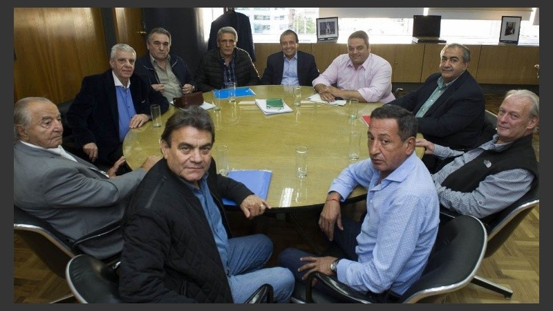 Jorge Triaca junto a la cúpula de la CGT.