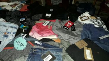 Las prendas halladas en los allanamientos.