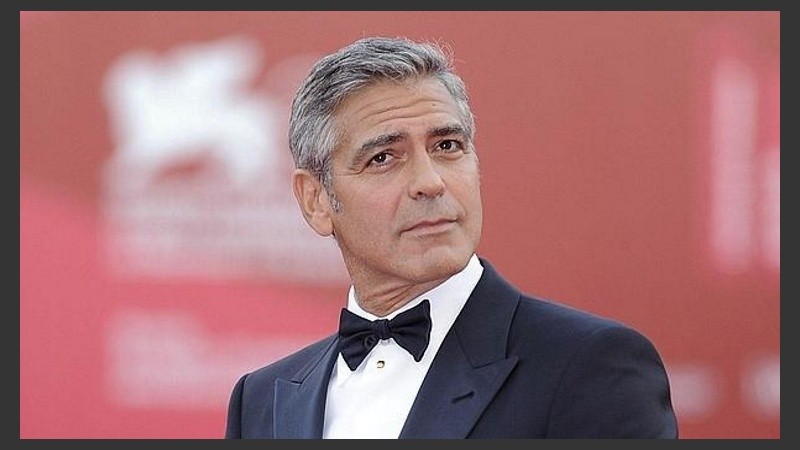 Clooney personificará al coronel Catchcart. 