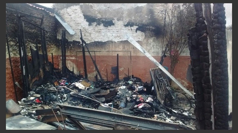 Así quedó el lugar tras el incendio, una imagen que habla por si sola.