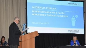 Lamberto en la audiencia por el gas realizada en la ciudad de Santa Fe.