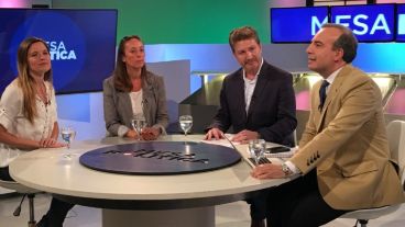 Los tres concejales este domingo en Mesa Política.