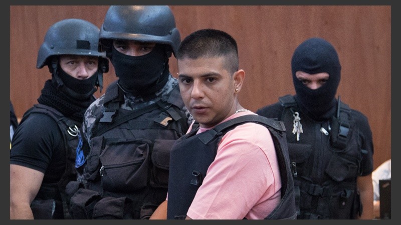 El ingreso de Emanuel Chamorro.