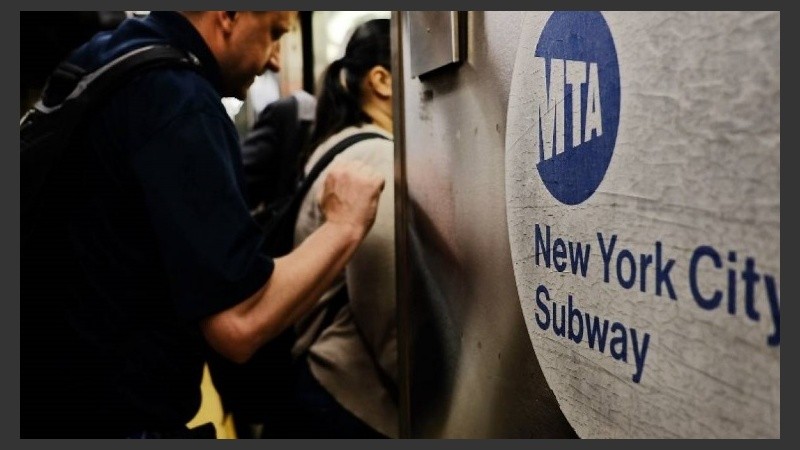 La primera prueba se hace en el subte de Nueva York.