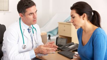 "Admitir que no sabemos de qué se trata, aunque tengamos muy claro lo que hay que hacer, nos perturba particularmente", dijo el médico Greca.