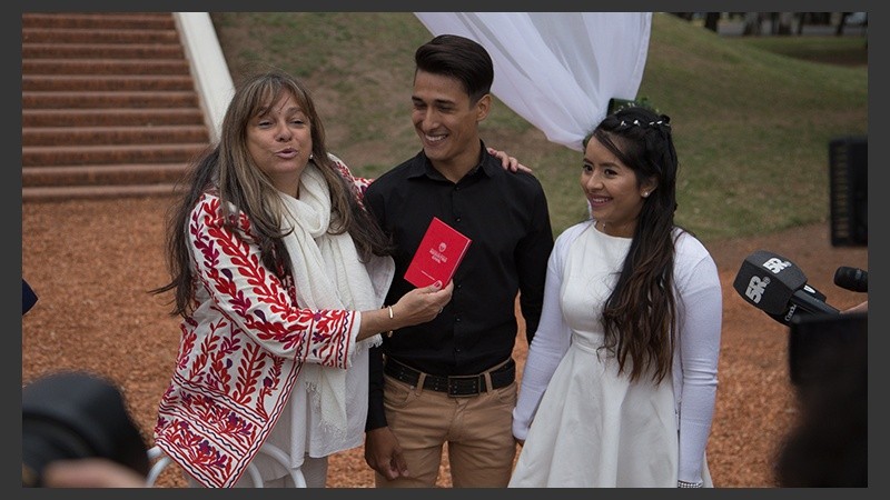 Patricia y Cristian, la primer pareja en dar el 