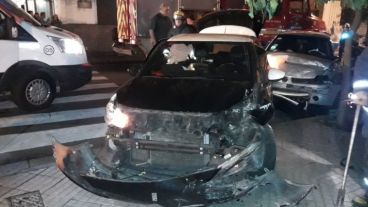 Así quedaron algunos de los autos involucrados en el múltiple choque.
