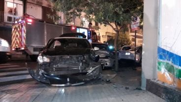 Así quedaron algunos de los autos involucrados en el múltiple choque.
