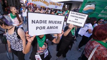 La movilización avanzó por el centro de la ciudad.