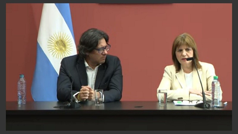 Bullrich: “Enfrentamos una acción ilegal, violenta e inaceptable”.