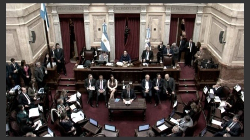 Salieron las reformas en el Senado. 