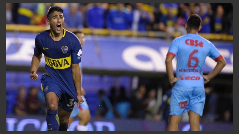 Vadalá fue titular y respondió con el primer tanto de la tarde.