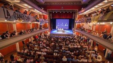 La ceremonia fue en el teatro La Comedia.