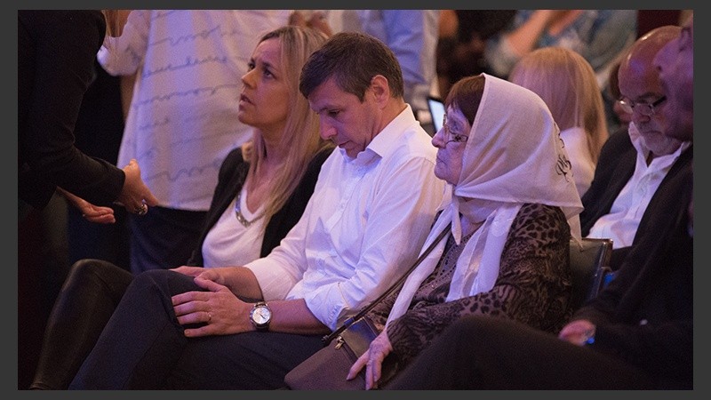 Postales de la jura de los concejales electos en el teatro La Comedia. (Alan Monzón/Rosario3.com)