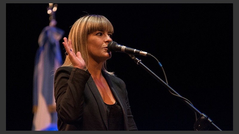 Postales de la jura de los concejales electos en el teatro La Comedia. (Alan Monzón/Rosario3.com)