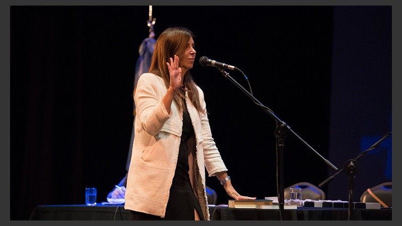 Postales de la jura de los concejales electos en el teatro La Comedia. (Alan Monzón/Rosario3.com)