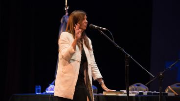 Postales de la jura de los concejales electos en el teatro La Comedia. (Alan Monzón/Rosario3.com)