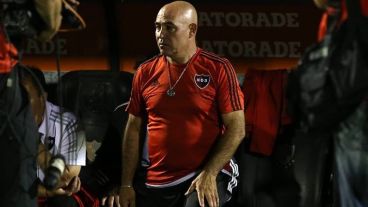 Llop arma la formación para la visita del domingo.