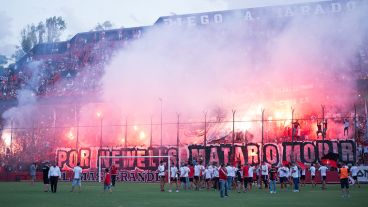 Banderas y mucho fervor en el Parque.