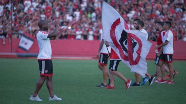 Banderas y mucho fervor en el Parque.