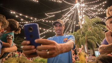 Postales de una noche de fiesta en Oroño y Pellegrini.