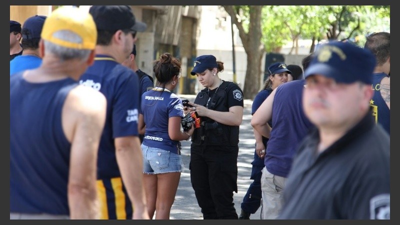Otro clásico rosarino sólo con parcialidad local.