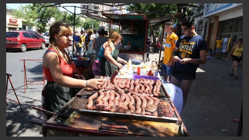 Otro clásico rosarino sólo con parcialidad local.