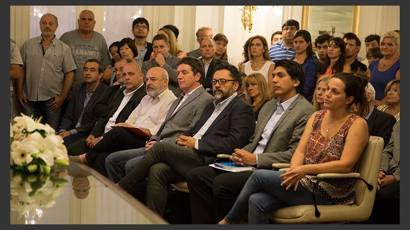 El anuncio se realizó en uno de los salones de la Municipalidad.