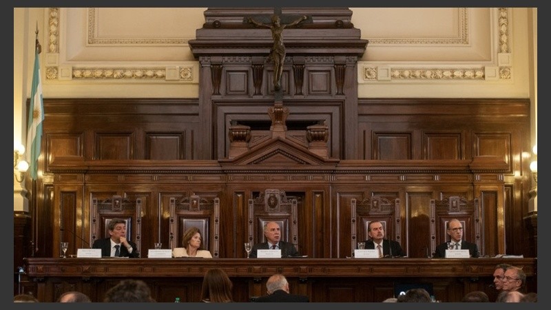 Los jueces de la Corte difundieron este martes el fallo sobre la enseñanza religiosa.