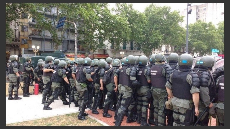 Este miércoles hubo una fuerte presencia de fuerzas federales frente al Congreso.