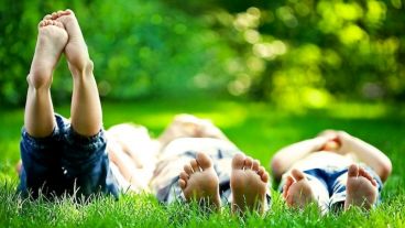 Hay que cuidarse de la deshidratación y de las quemaduras solares.