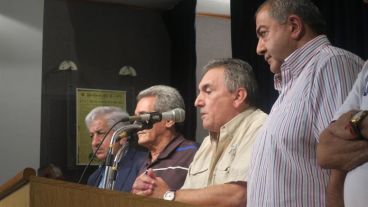 La conducción cegetista en la conferencia.