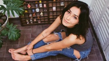 El cuerpo de la joven fue hallado sin vida en su departamento.