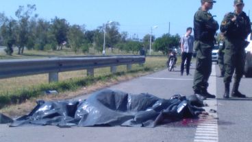 El motociclista falleció en Circunvalación y Sorrento.