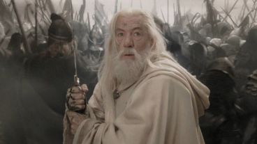 "Gandalf tiene como siete mil años, por lo que todavía no soy demasiado viejo para el papel”, sostuvo Ian McKellen