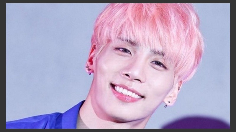 Tras lanzarse como cantante en el grupo Shinee, Kim Jonghyun se presentó como solista en 2015.