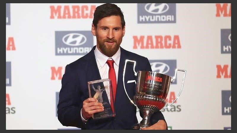 Los dos trofeos de Lionel.
