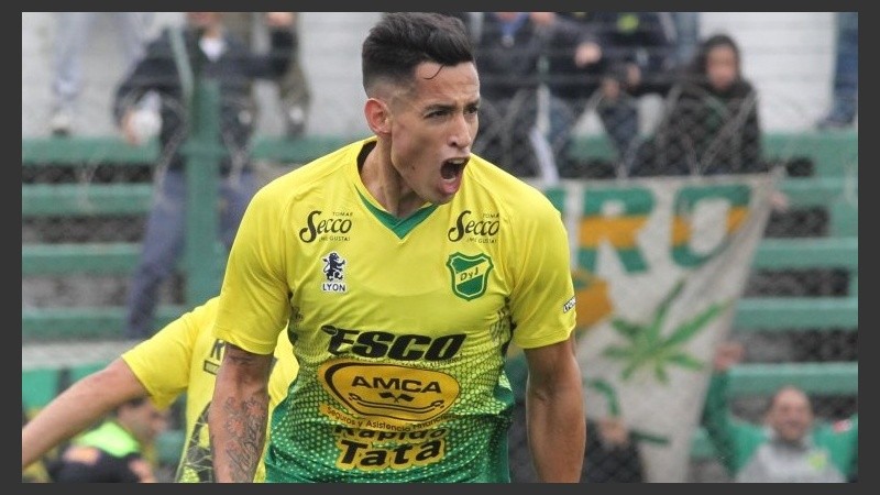 Márquez juega en Defensa.