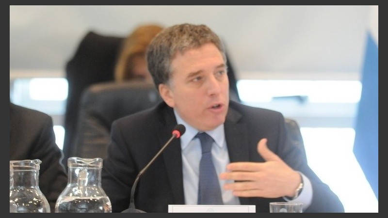 El ministro de Hacienda defendió el proyecto del gobierno.