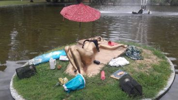La anti-cheta de Nordelta ya vive el verano en el parque Independencia.