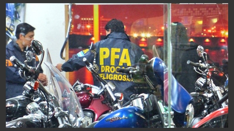 La concesionaria céntrica que fue allanada en 2013. 