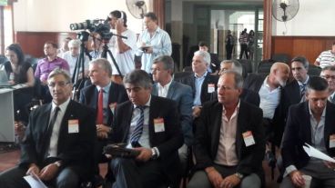 La audiencia en Recreo sobre la energía pero sin aire acondicionado.