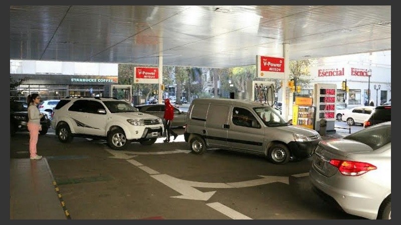 Ni largas colas ni paro, actividad normal en las estaciones.