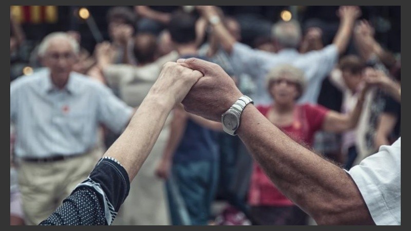 Para participar de Fantástico Bailable no se requiere experiencia profesional en danza o teatro. La invitación es a “bailar como a uno le guste.”