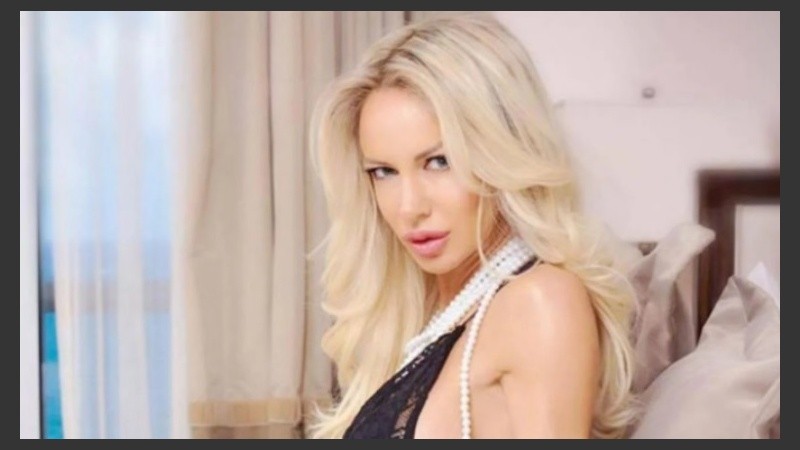 Luli dio a conocer el rostro de su hija Matilda.